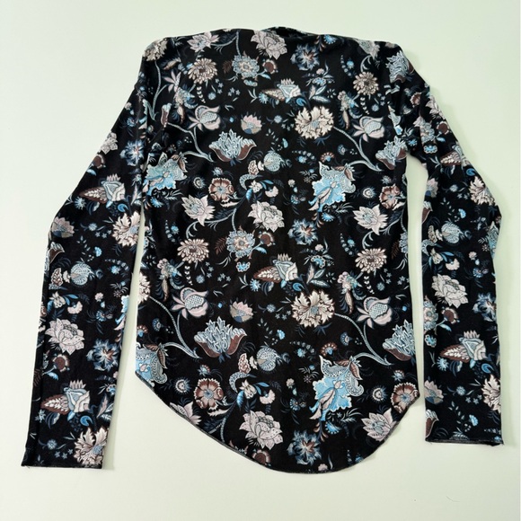 Aritzia Wilfred long sleeve Pose button up shirt - Picture 3 of 9